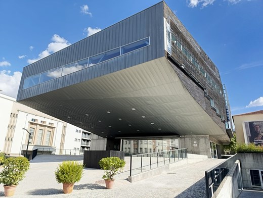 Pista de patinagem no edifício CCCCB deu lugar a salão com maior utilidade e dinâmica